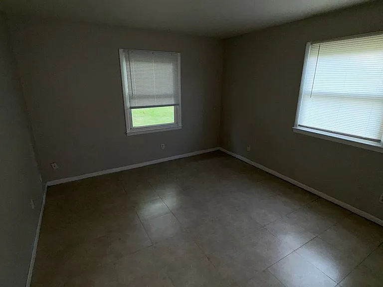 2825 N Ohenry Blvd #C — Photo 8