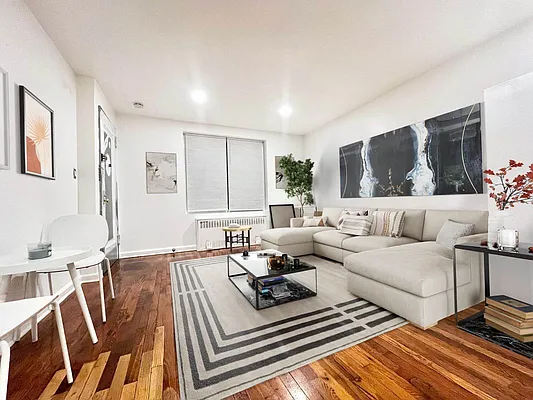 Rented by Pear NYC LLC | media 14