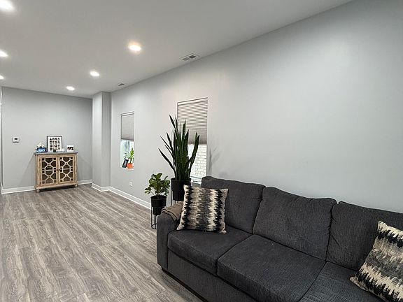 5th image of 1211 N 22nd Ave #2