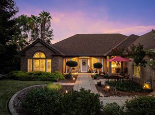 1526 Gold Hills Dr, Redding, CA 96003