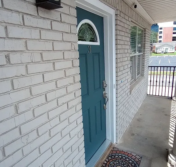 824 Frank Thomas Ave #3 — Photo 2