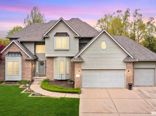 911 W Bridgetowne Ct, Dunlap, IL 61525