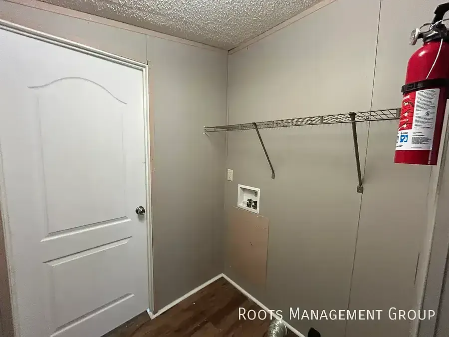3 Bed 2 Bath Home Available for Lease at Riviera Courts - Apply Now! — Photo 4