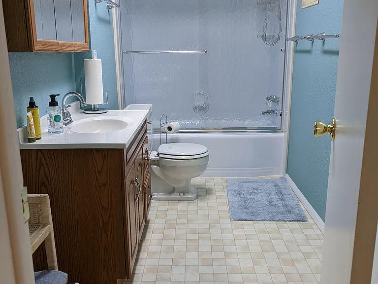 W 90th Ave — Photo 13