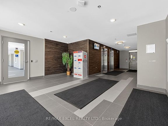 4th image of 251 Hemlock St #615