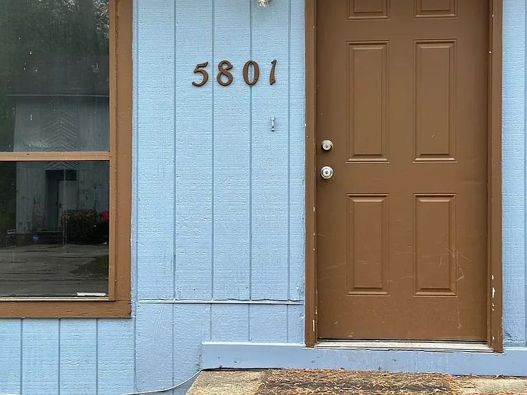 5801 Aftonshire Dr #1 — Photo 10