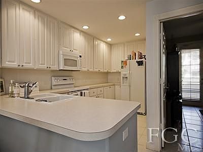 4th image of 28712 Alessandria Cir
