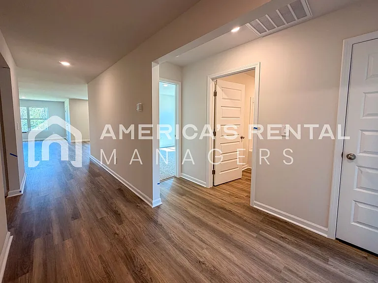 9909 Sequoyah Cove Dr SE — Photo 6
