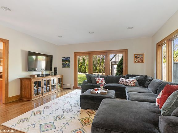 5th image of 485 Cedar Ave