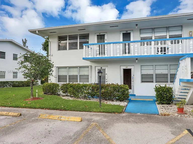 31 Windsor Dr #31-B — Photo 15