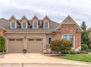 44 Old Belle Monte Rd, Chesterfield, MO 63017