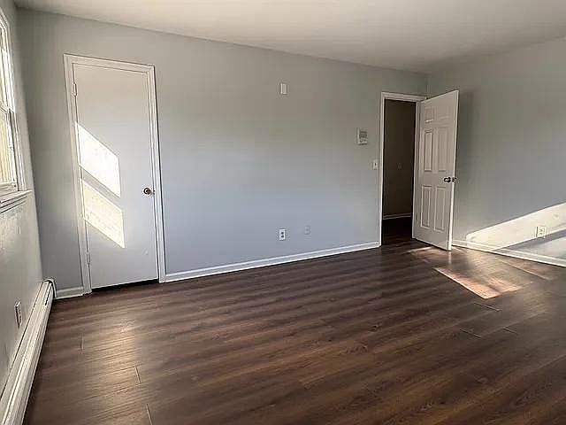 1st image of 26 Kings Point Ln