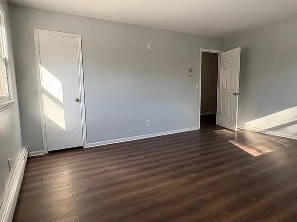 26 Kings Point Ln, Washingtonville, NY 10992