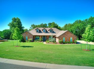10260 Pine Ridge Rd, Edmond, OK 73025