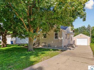 1031 Grandview Ave, Owatonna, MN 55060