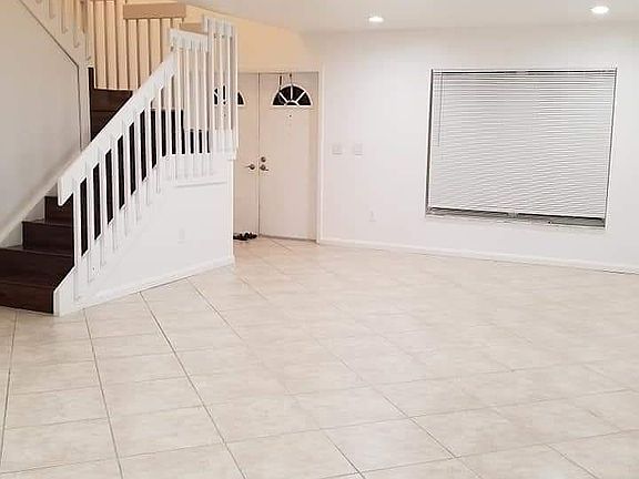 3rd image of 9806 NW 51st Ter