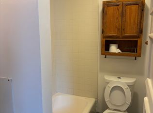 427 Orange St #3R, Springfield, MA 01108