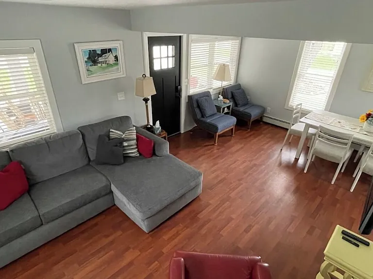 2104 N Shore Dr — Photo 5