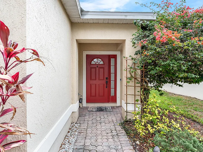 1151 N Hampton Dr — Photo 7