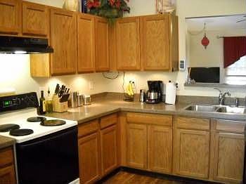 3rd image of 2111 Winding Hollow Dr