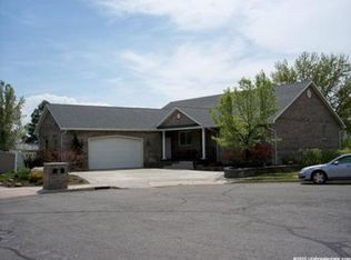 1329 N 50 E, Centerville, UT 84014