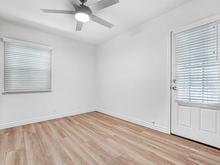 1034 5th St in Santa Monica - 5 blocks to the beach & North of Wilshire Blvd! — Photo 12