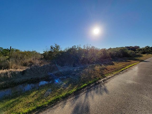 5th image of 9043 Saint Ann Dr