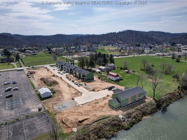 53 Jordon Dr, Winfield, WV 25213
