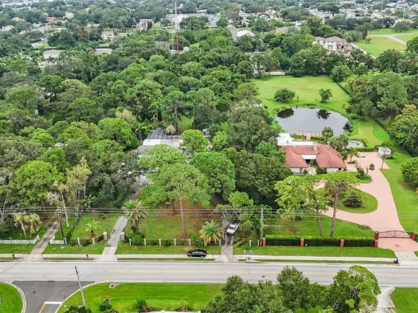 12653 74th Ave N, Seminole, FL 33776