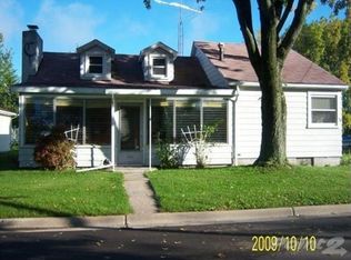 834 Robertson St, Marine City, MI 48039