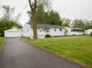 923 Merle Dr, Michigan Center, MI 49254