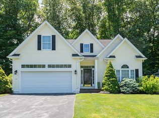 15 Riverwalk Rd, Branford, CT 06405