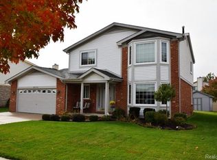 26772 Park Ln, Woodhaven, MI 48183