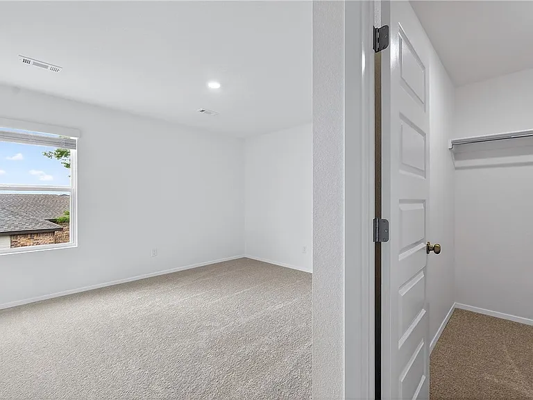 6802 SW Dignity Ave — Photo 25