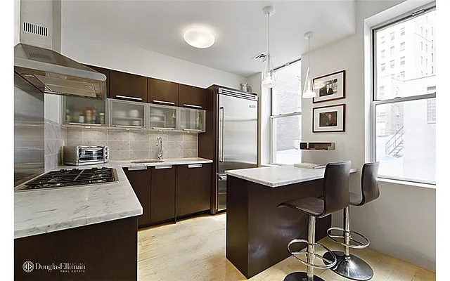 Rented by Douglas Elliman | media 20