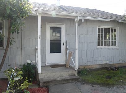 2nd image of 1115 Capuchino Ave #A