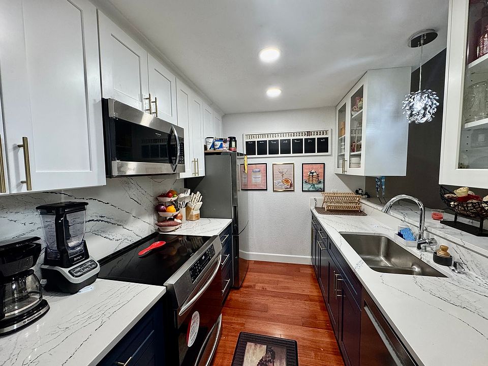 1st image of 14636 NE 45th St APT C15