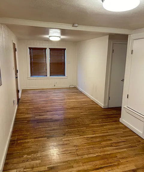 504 Sudderth Dr #A — Photo 16