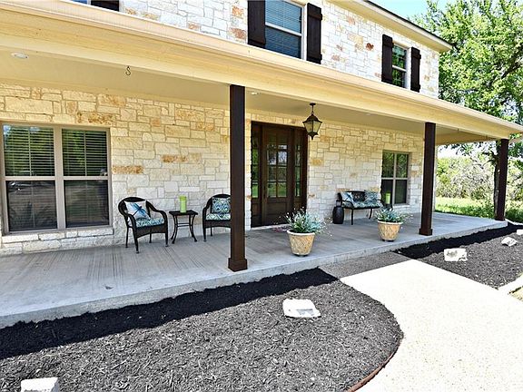 2nd image of 133 Royal Ct