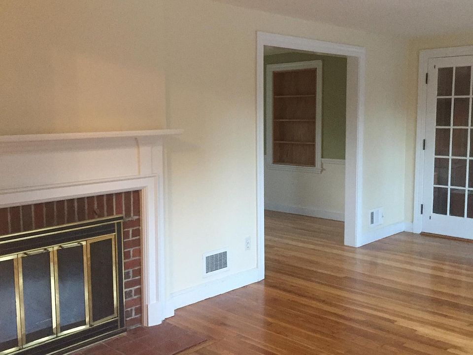 1st image of 144 Greenwood Ln