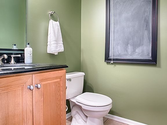 2nd image of 1646 Fox Hollow Ln