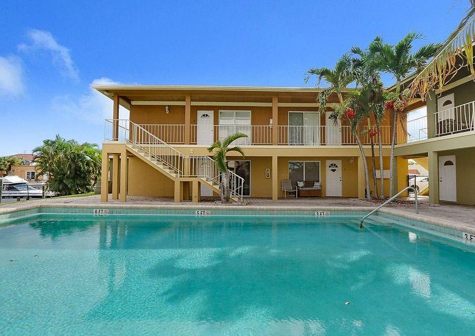 1st image of 308 Northlake Dr APT 5