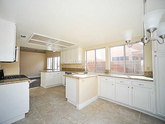 5th image of 4637 Victoria Beach Way
