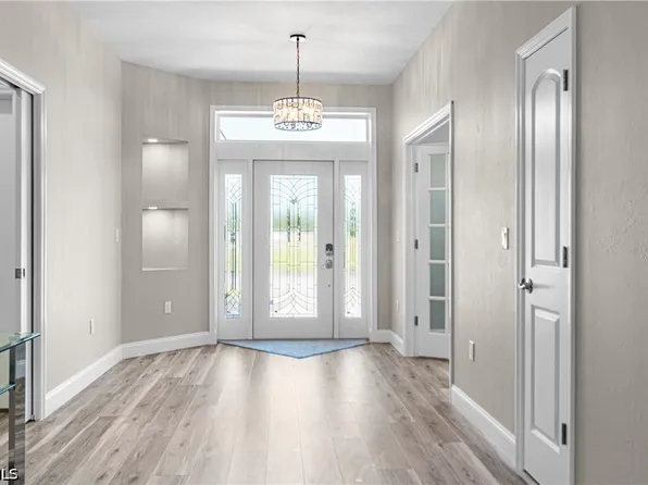 2016 Oxford Ridge Cir, Lehigh Acres, FL 33973