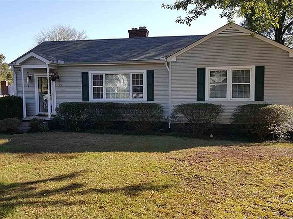 2nd image of 15 Auburn St