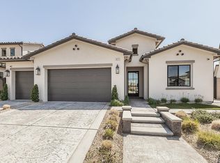 2825 E Beech Tree Dr, Fresno, CA 93730