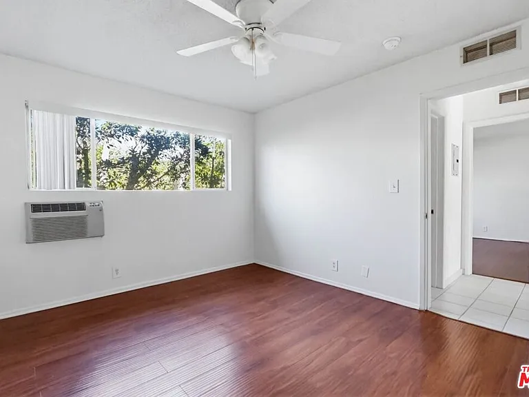 515 N Alfred St #206 — Photo 25