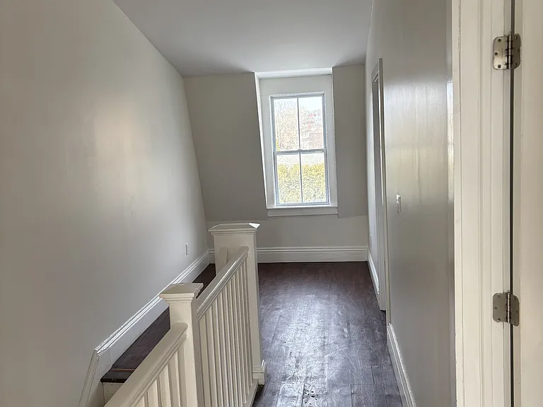 32 Spaulding St — Photo 10