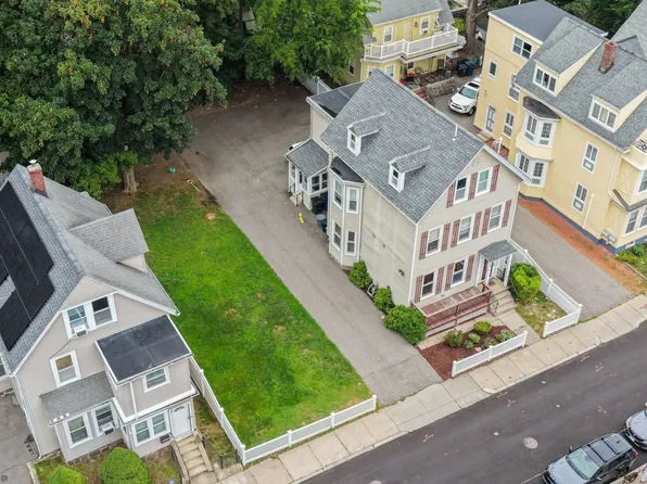 33 Cohasset St #2, Roslindale, MA 02131