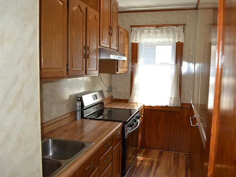 42 Sterling St #2 — Photo 5
